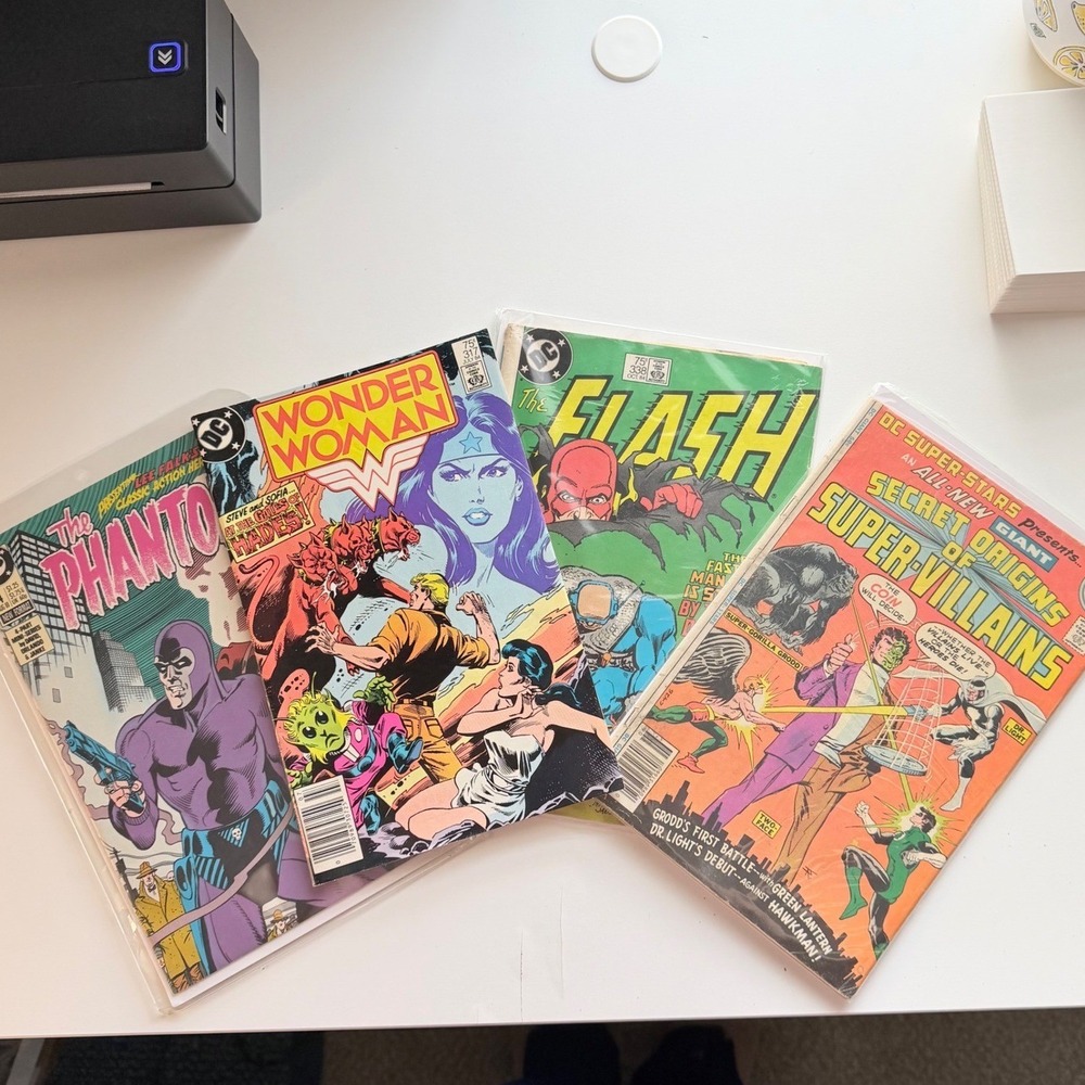 Lot of 4 DC Comic Books VTG 80s - Wonder Woman Flash Phantom Excellent Condition